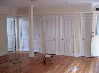 1020 Chestnut St #B, Newton, MA 02464