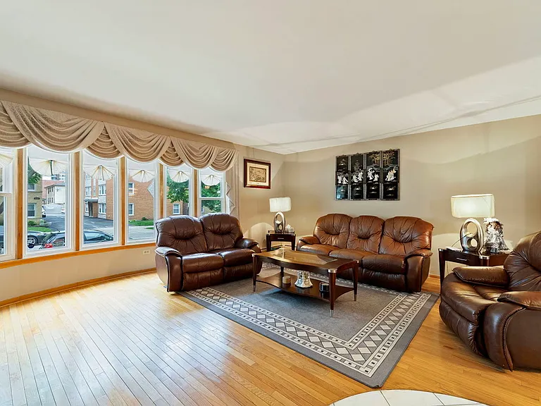 8729 W Summerdale Ave #1 — Photo 3