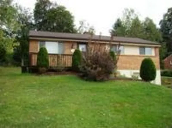 11 Sierra Dr, Pittsburgh, PA 15239