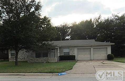 1st image of 4904 Staples Ave