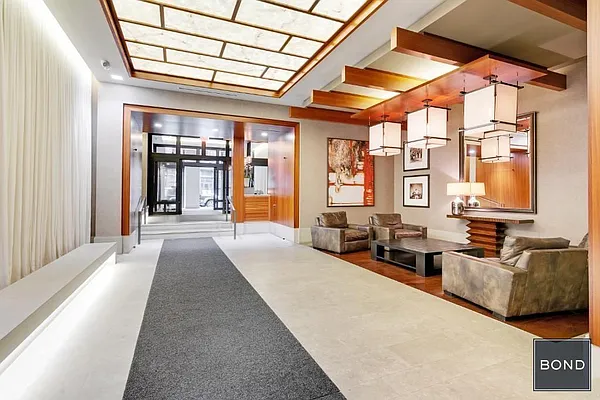 Rented by Bond New York | media 19