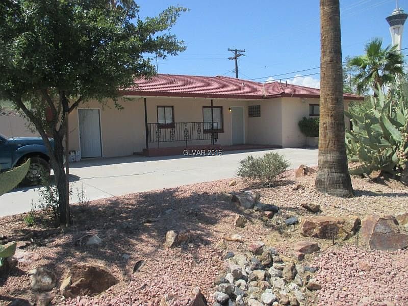 1st image of 674 E Oakey Blvd #0