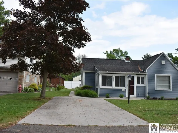 3950 S Clifford Ave, Bemus Pt, NY 14712