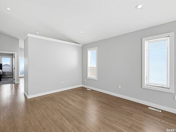 4th image of 3814 33rd Street W