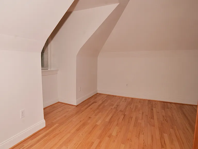 6018 Walnut St #3 — Photo 6