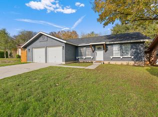 800 Huntingdon Pl, Austin, TX 78745