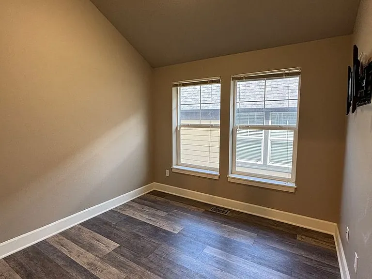 2632 SW Myrtle St — Photo 19