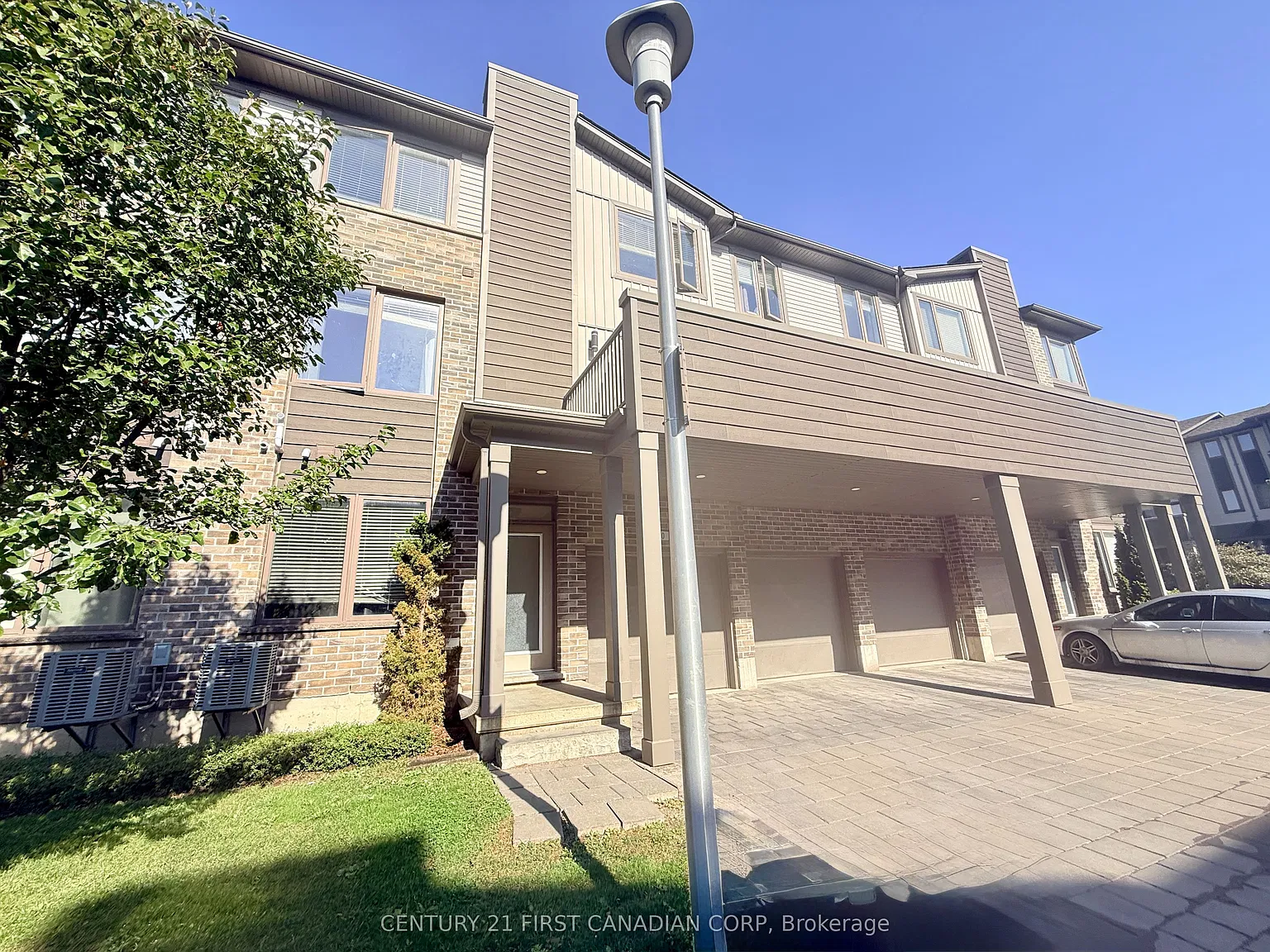 3 bed, $2,450 — Photo 2