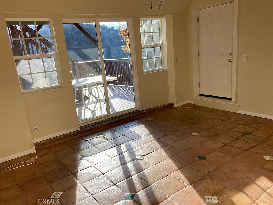 1st image of 1620 Edge Cliff Dr #1620