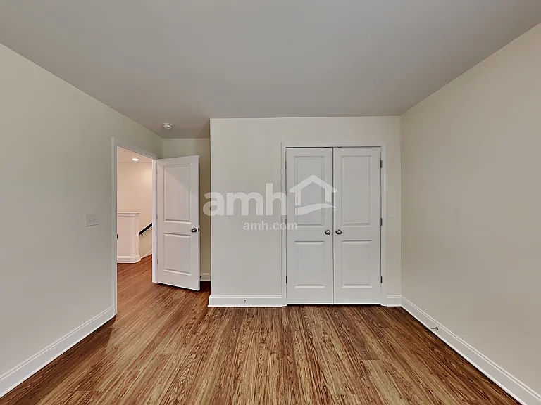 353 Macroom Ct — Photo 19