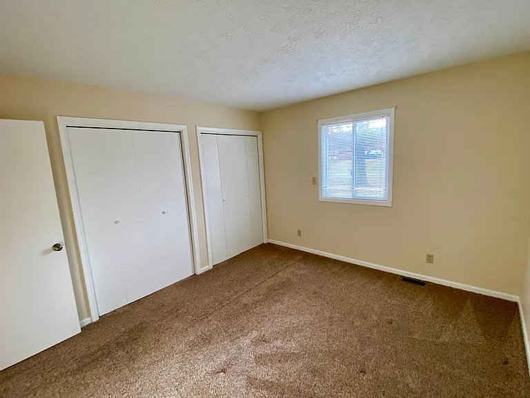 3925 Halehaven Dr — Photo 17