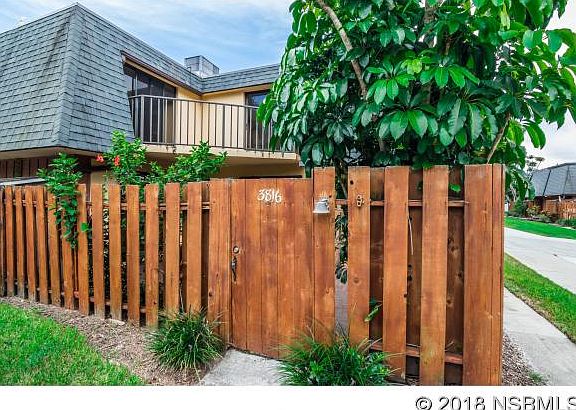 2nd image of 3816 Saxon Dr