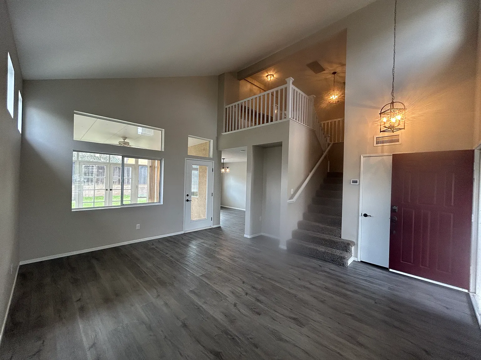 3 bed, 2.5 bath, 1812 sqft, $3,700 — Photo 4