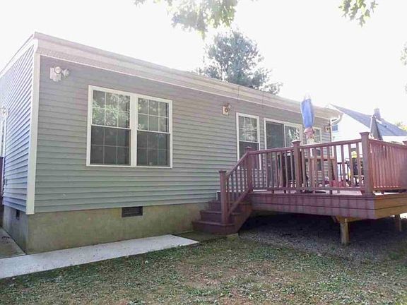 full back yard beyond the deck