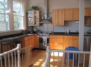 26 Maple Ave #4, Cambridge, MA 02139