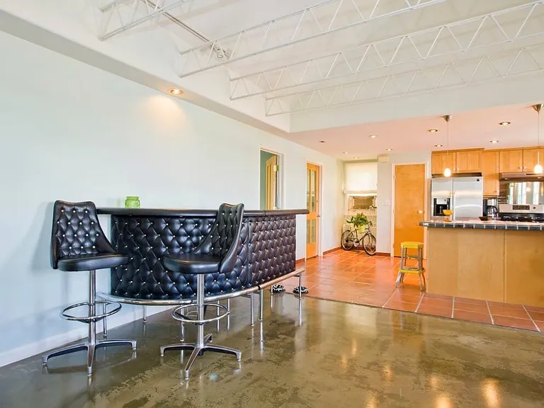 1301 W Dakota Ave #4 — Photo 3