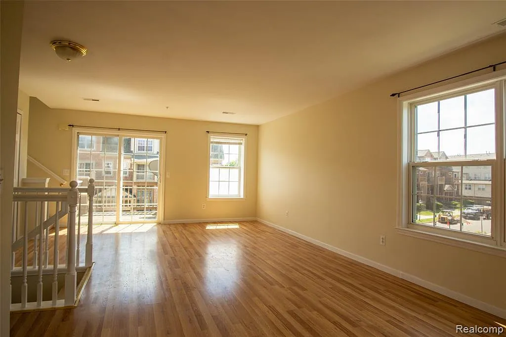 2 bed, 1623 sqft, $2,500 — Photo 4