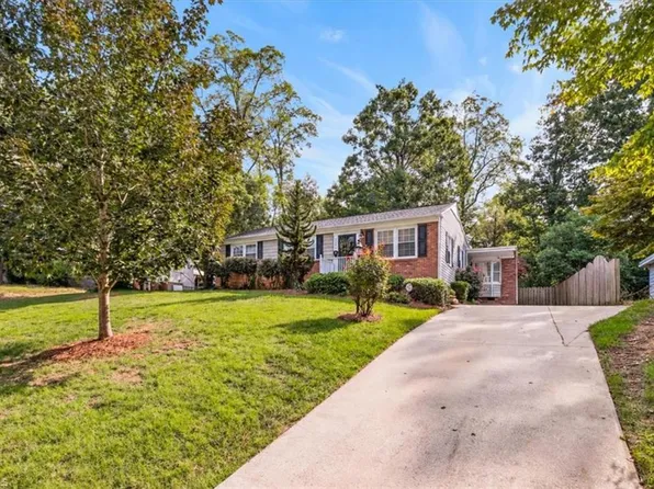 2608 David Caldwell Dr, Greensboro, NC 27408