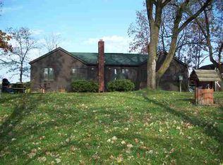 6710 W South Lake Gage Dr, Angola, IN 46703