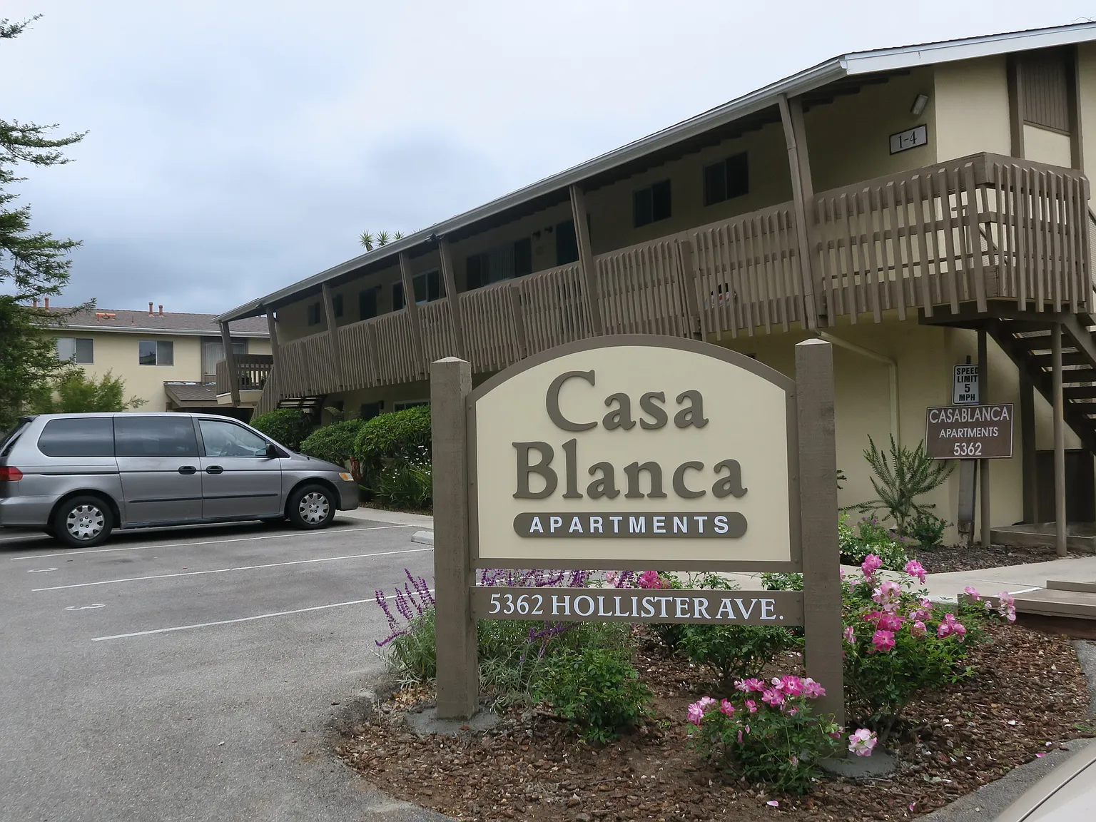 2 bed, $3,895 — Photo 1