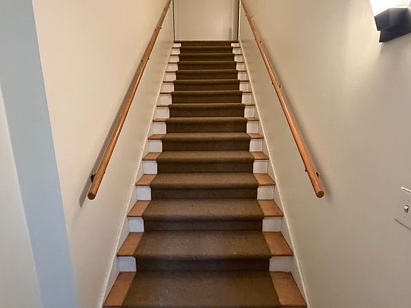 3rd image of 522 Halvorson Rd APT 3