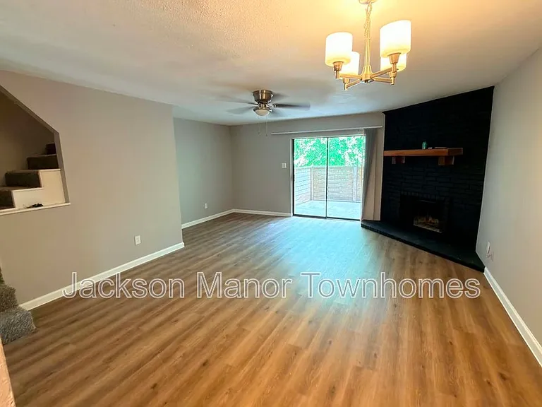 3000 Webb Ave #702 — Photo 5