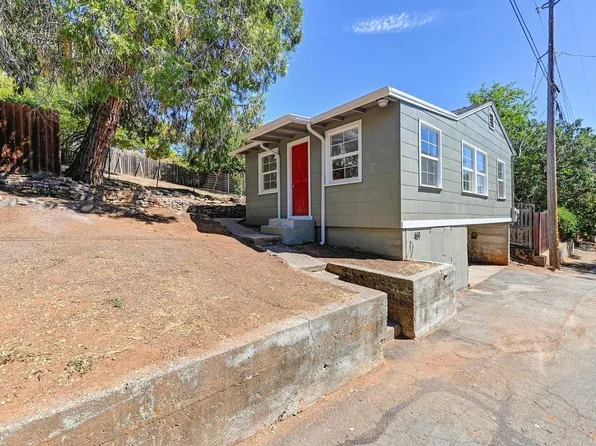 469 Threlkel St, Newcastle, CA 95658