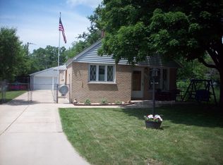 2720 Hyde Park Ave, Melrose Park, IL 60164
