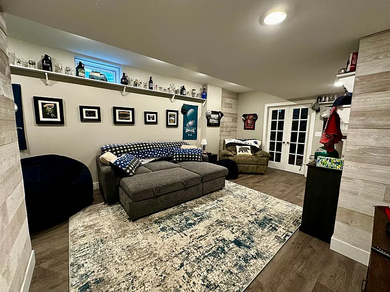1043 Nicole Dr — Photo 45