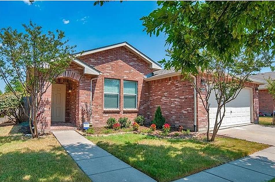1st image of 2709 N Wavecrest Ct