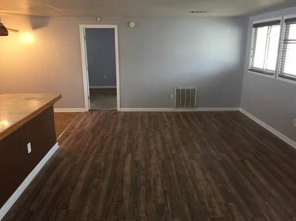 1705 Grimes Rd, Hampton, VA 23663