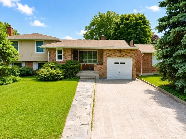63 Paperbirch Cres #A, London, ON N6G 1L8