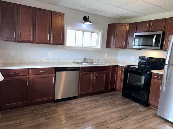 525 W Washington St, Frackville, PA 17931