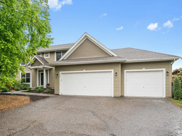 4825 Cheshire Ln N, Plymouth, MN 55446