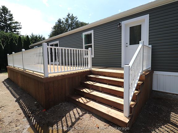 2nd image of 7 Sutton Dr