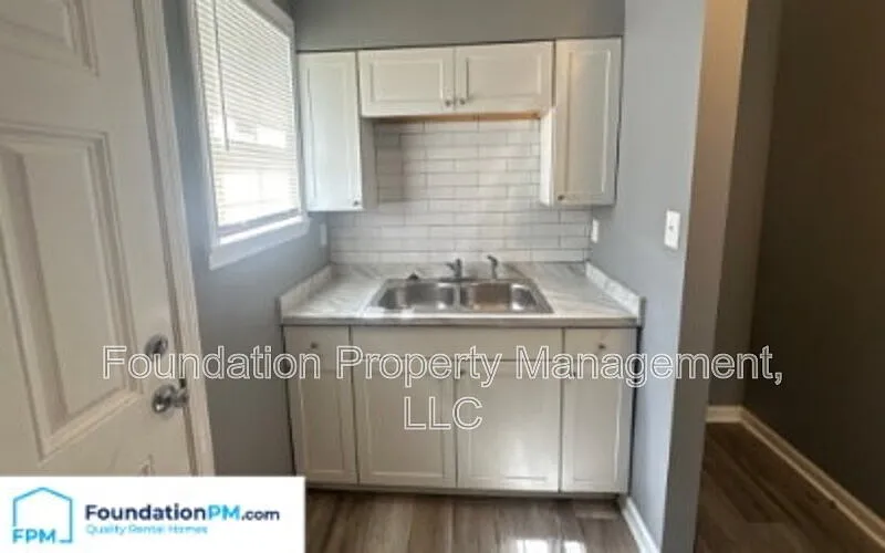 2 bed, 1.0 bath, 663 sqft, $770 — Photo 3