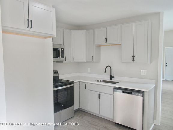 4th image of 1114 Hamilton St