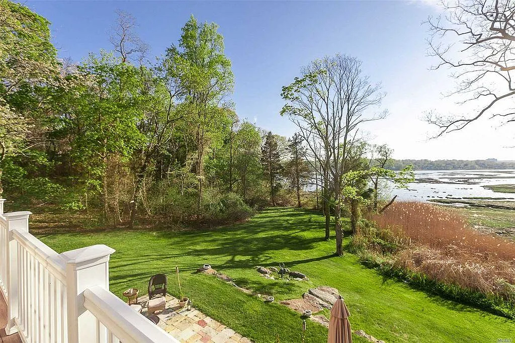 2 bed, 2.5 bath, 2300 sqft, $5,975 — Photo 3