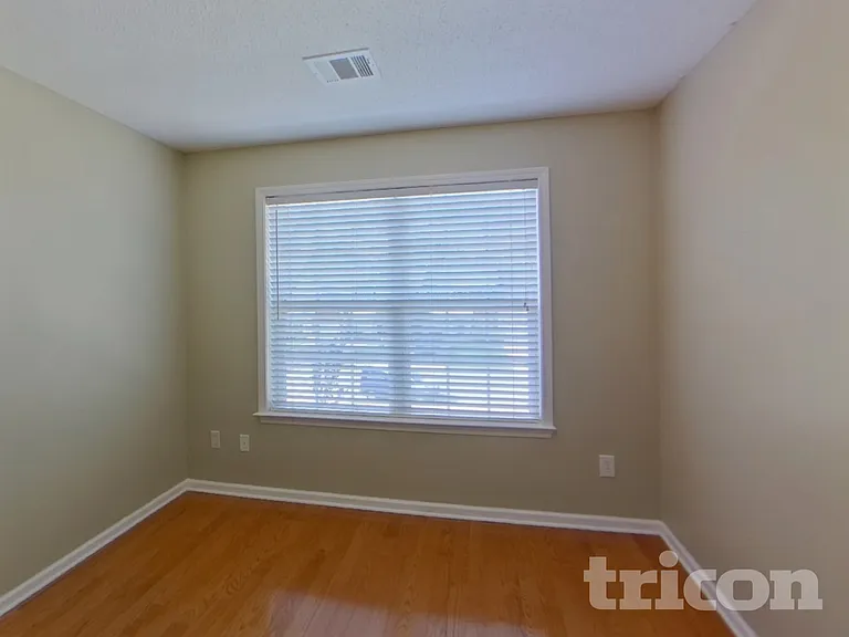 5467 Medlock Corners Dr — Photo 13