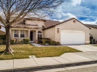 44038 Chaparral Dr, Lancaster, CA 93536