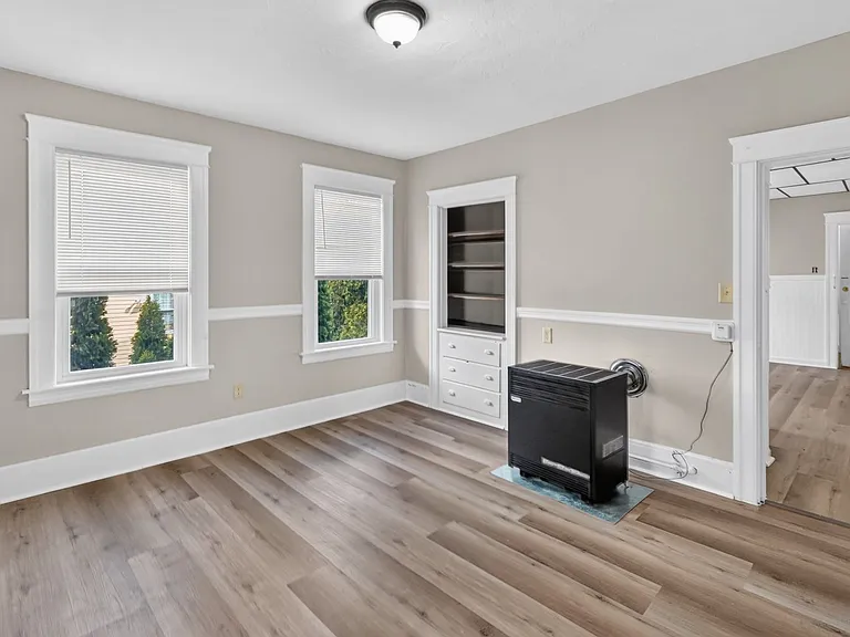 1 Lapierre St — Photo 3