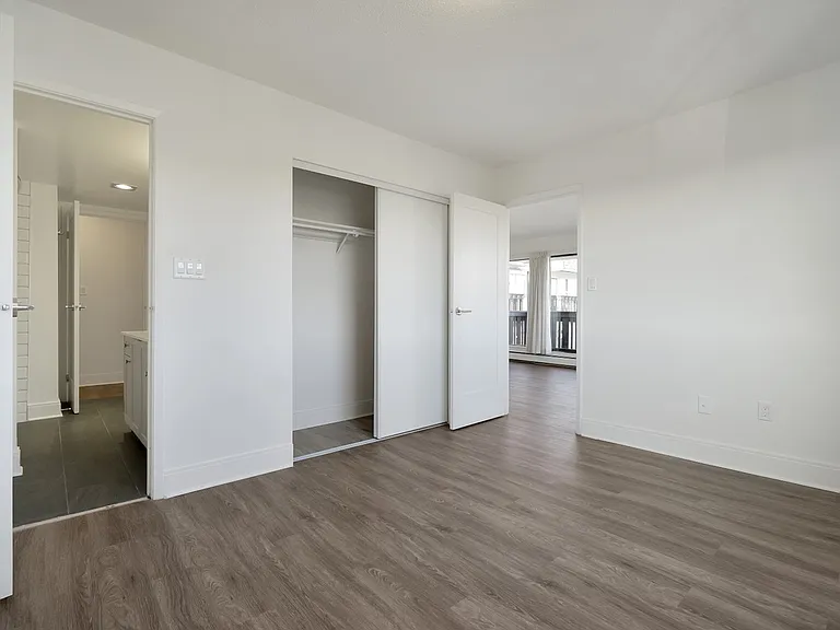 908 Market St — Photo 10