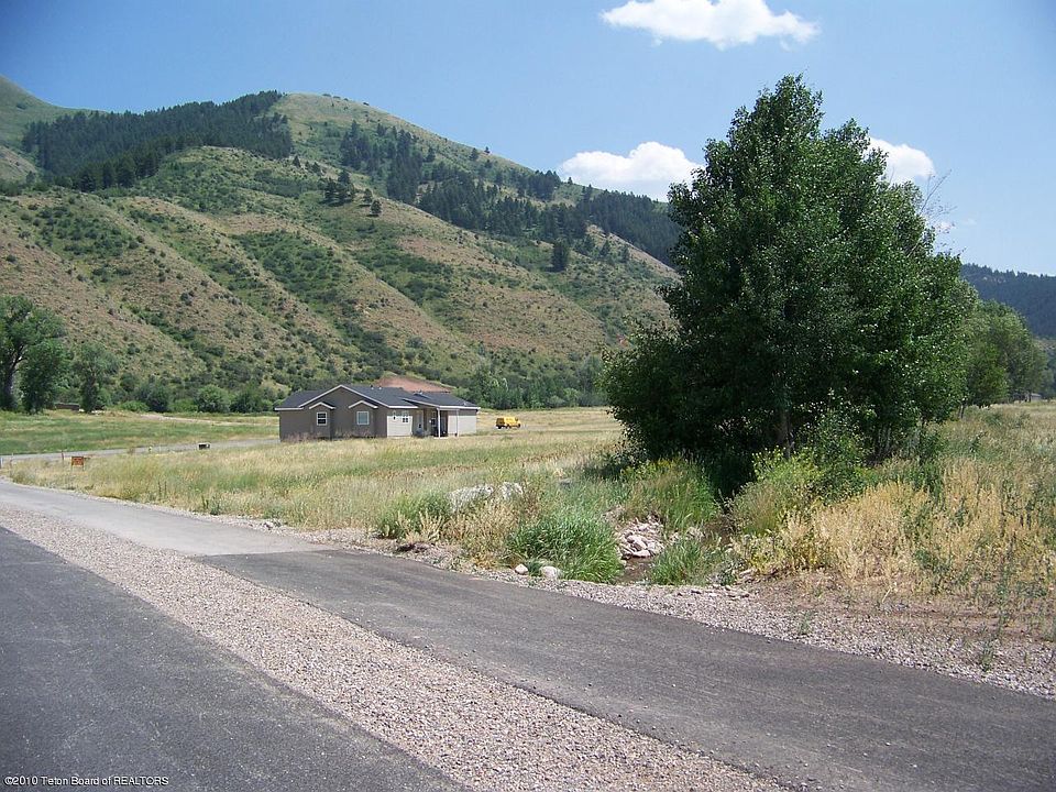 2nd image of Rockbridge Dr
