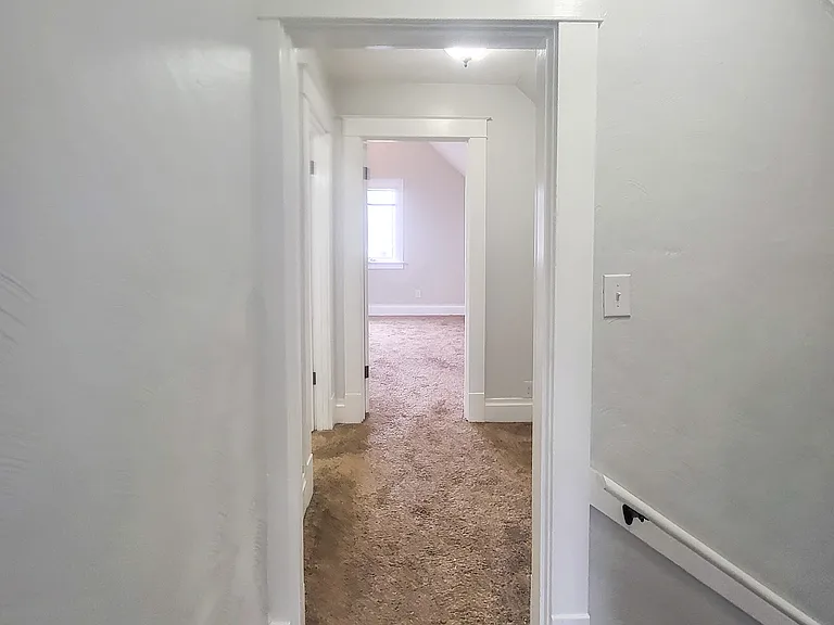944 Cottage St NE — Photo 16