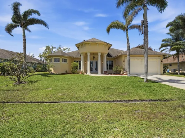 2199 SE Heathwood Circle, Port St Lucie, FL 34952