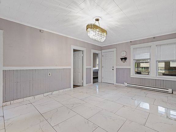 4th image of 6 Emmanuel St
