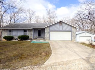 99 Private Ln, Winfield, MO 63389