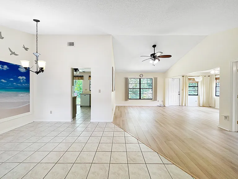 1750 Atrium Dr — Photo 45
