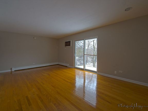 4th image of 2423 Ogden Ave APT 9