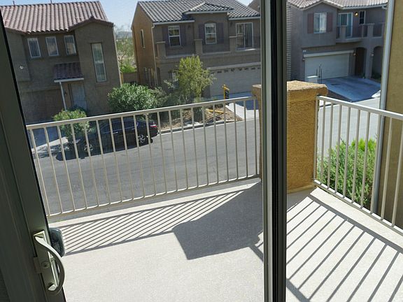 4th image of 5556 Sun Temple Ave